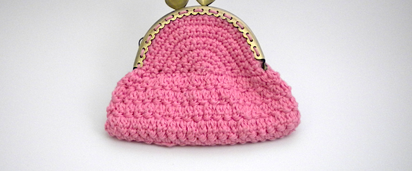 Monedero Rosa Personalizable – Patrón a crochet